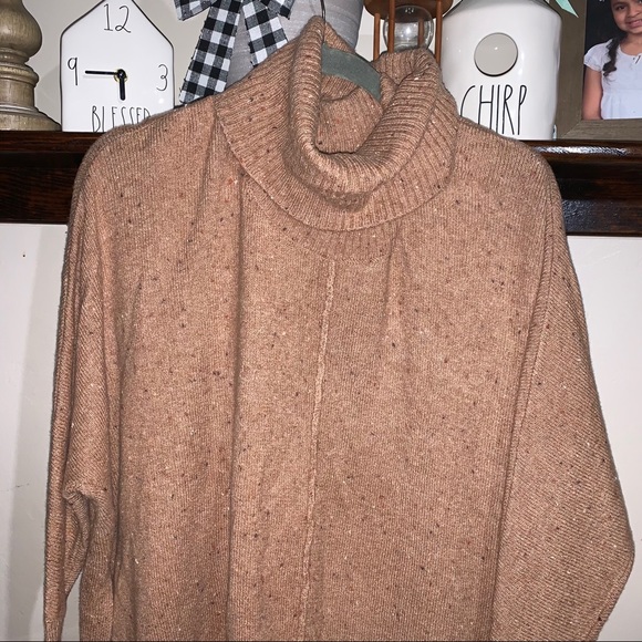 Jessica Simpson oversized hi-lo cowl neck - Picture 7 of 13